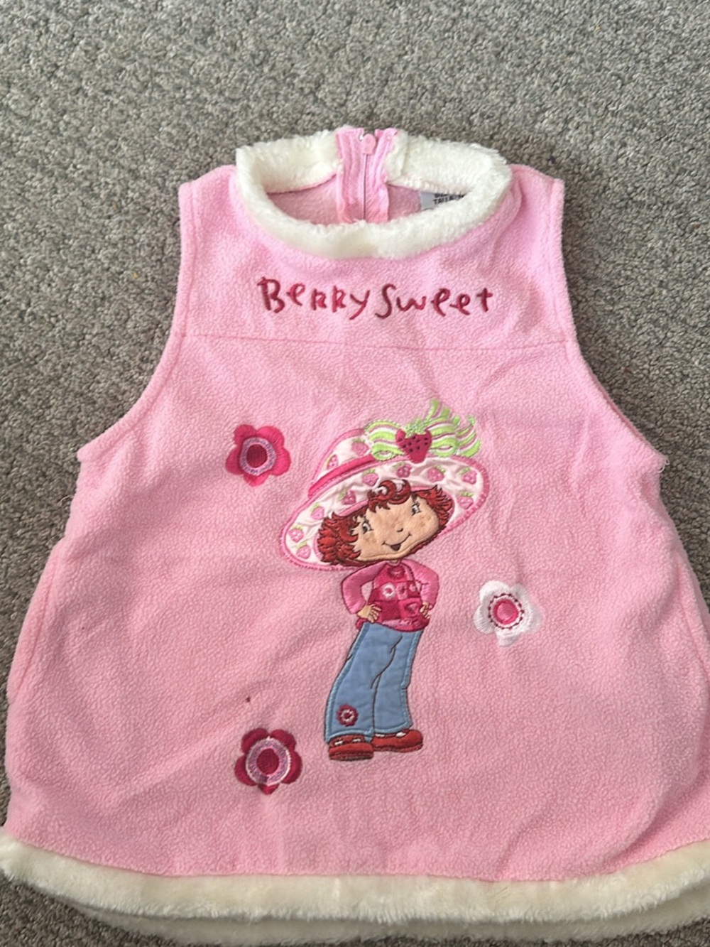 Vintage Strawberry Shortcake dress!